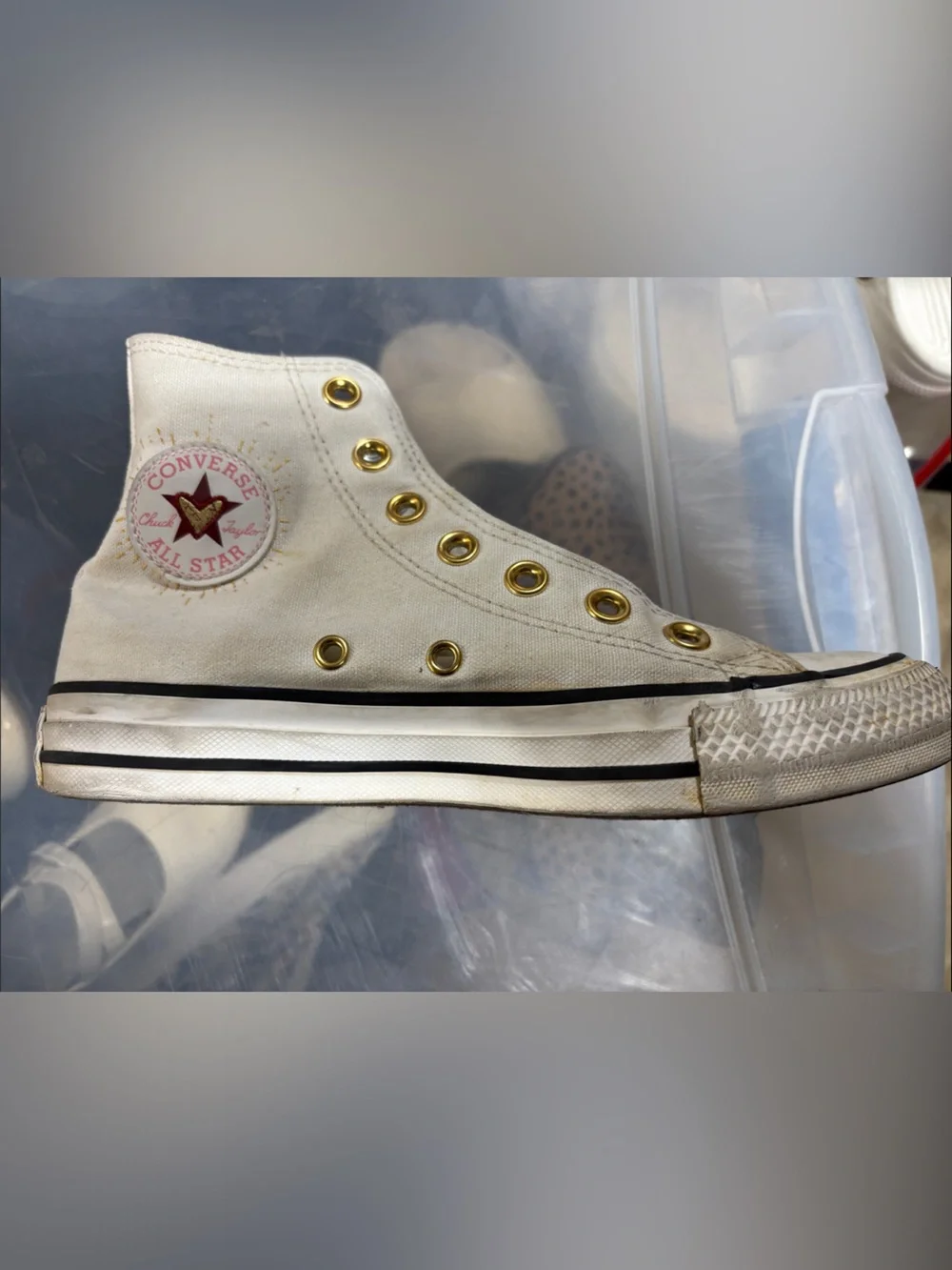 Converse Kids White High-Top Sneakers with Red Heart Patch size 5.5
